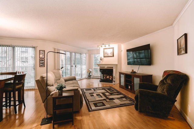 301 - 1230 Quayside Drive