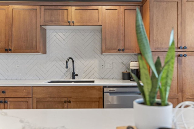 7 - 46151 Airport Road