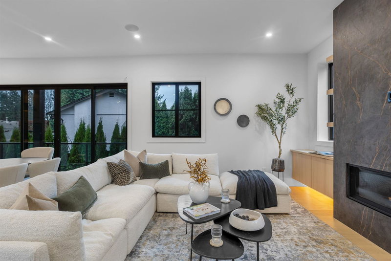 21606 124 Avenue, Maple Ridge, V2X 5K3 | Image 2