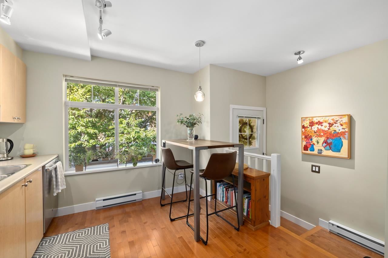 Listing Image 12
