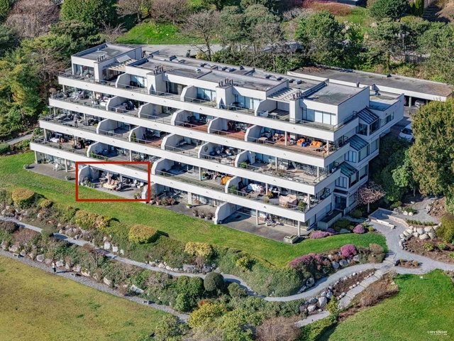 11 - 2238 Folkestone Way