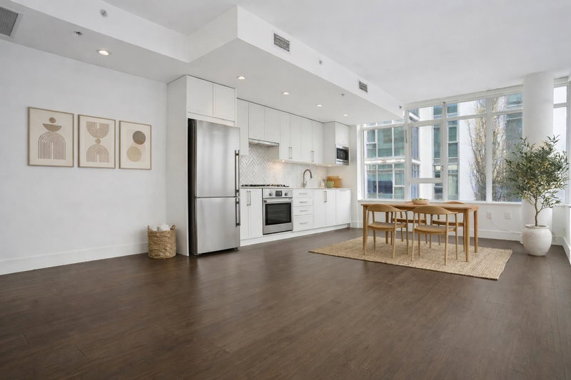 302 - 2455 Kingsway, Vancouver, V5R 5G8 | Image 2
