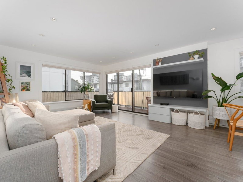 103 - 127 4th Street, North Vancouver, V7L 1H7 | Image 3