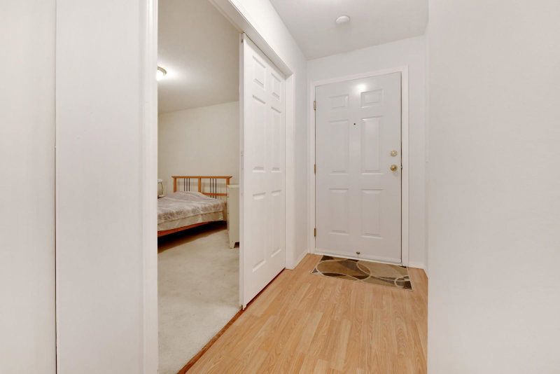 207 - 5955 177b Street