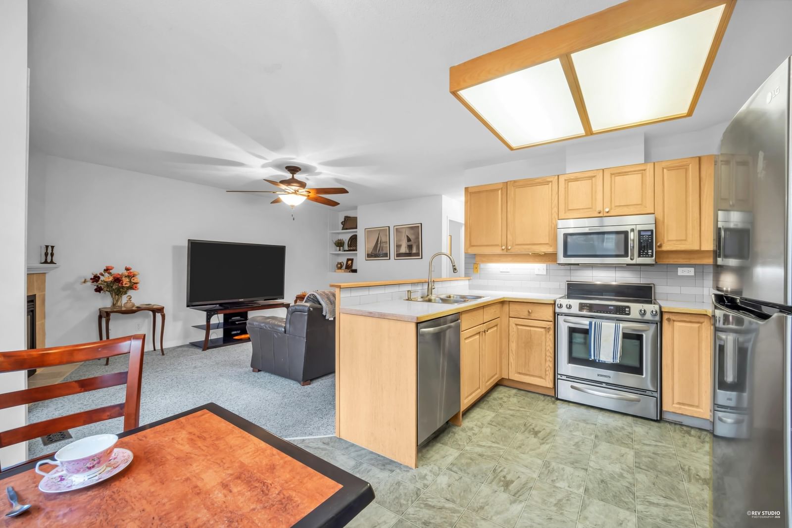 Listing Image 10