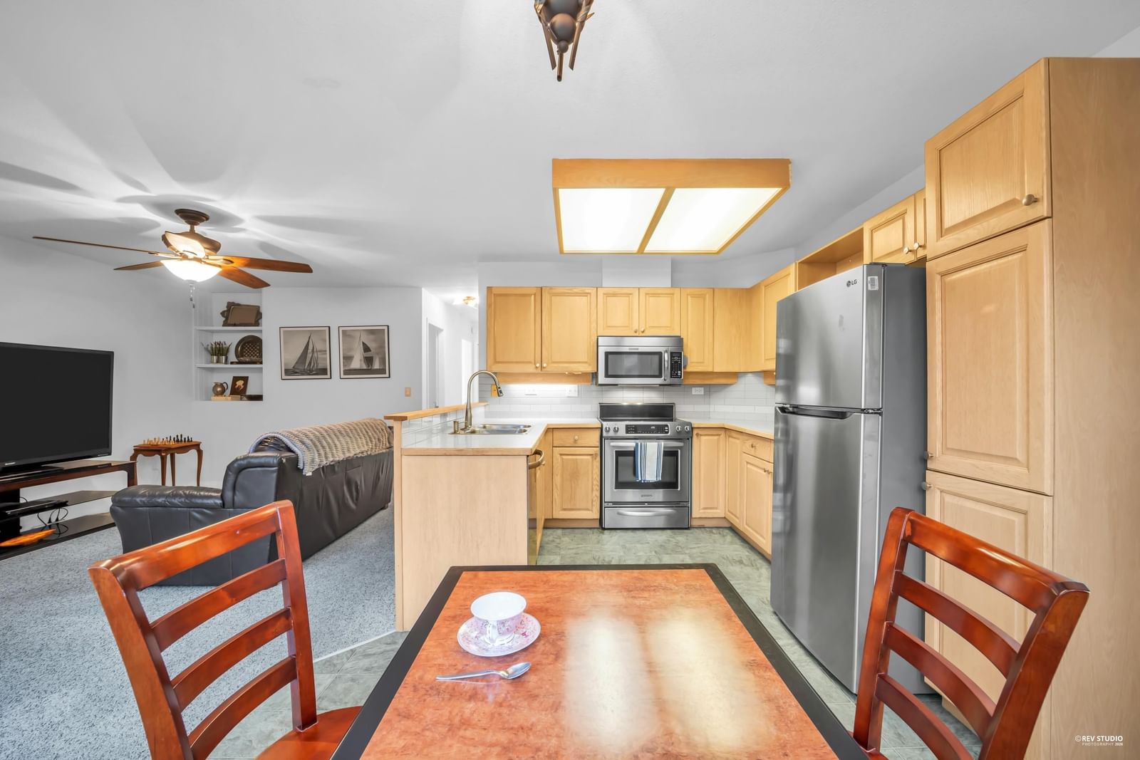 Listing Image 11