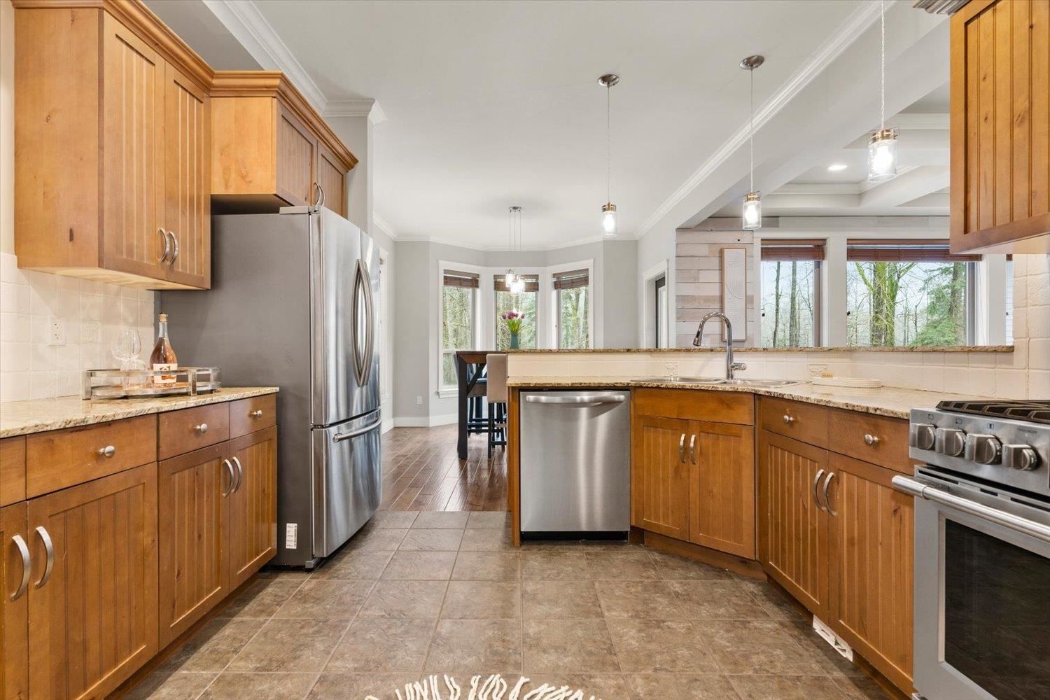Listing Image 8