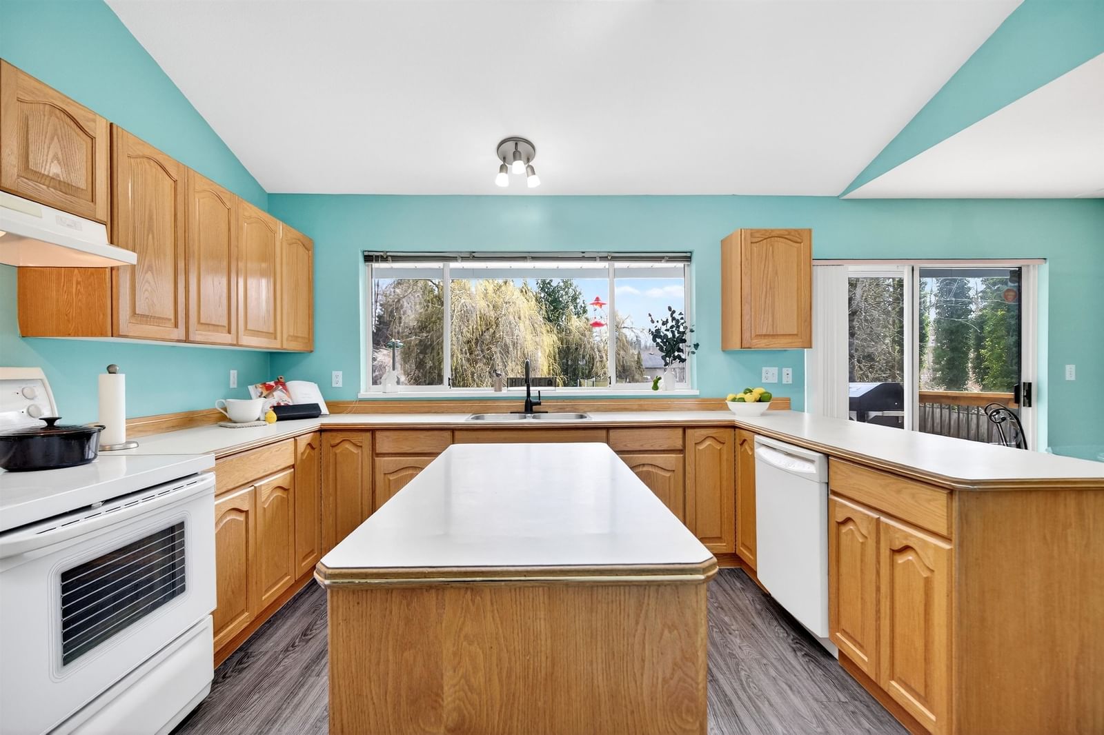 Listing Image 13