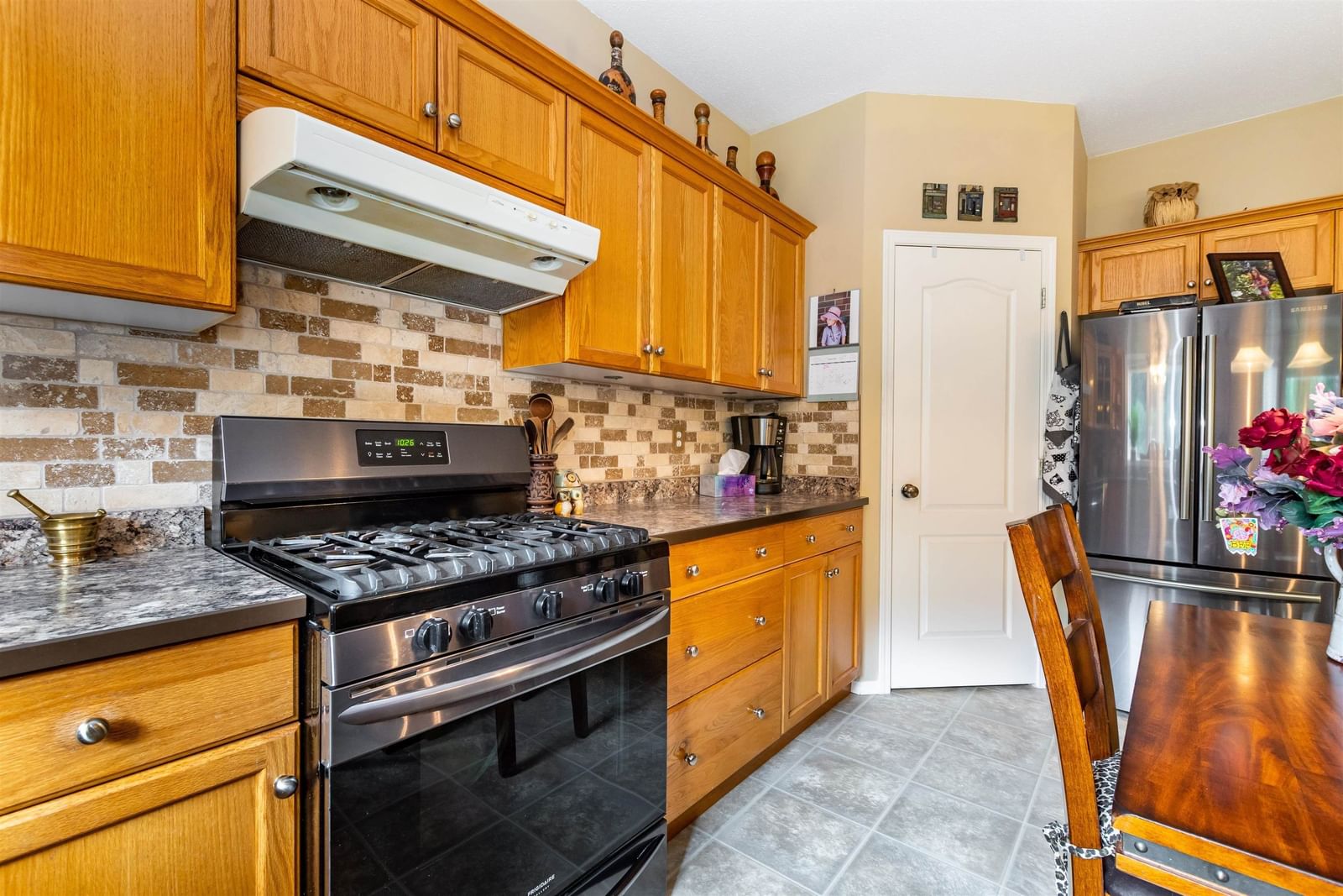 Listing Image 16