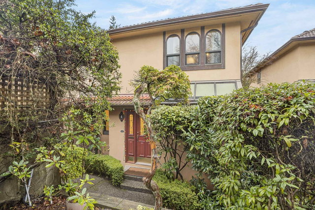 4 - 3301 16th Avenue W