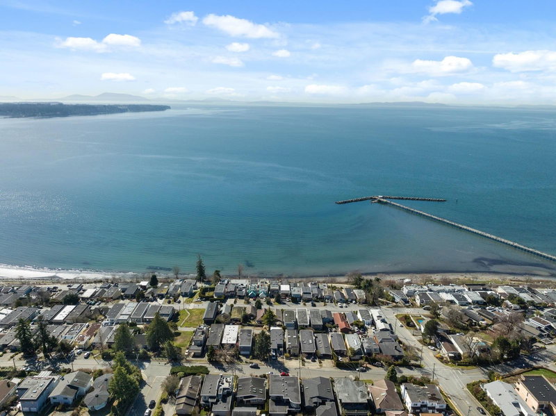 15276 Columbia Avenue, White Rock, V4B 1J6 | Image 3