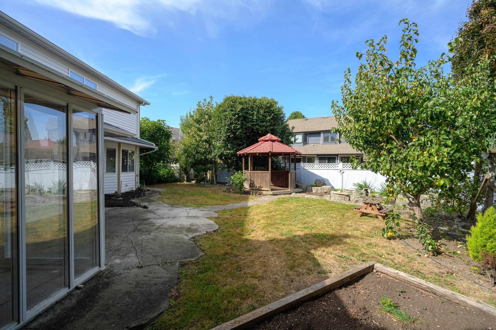 Listing Image 32