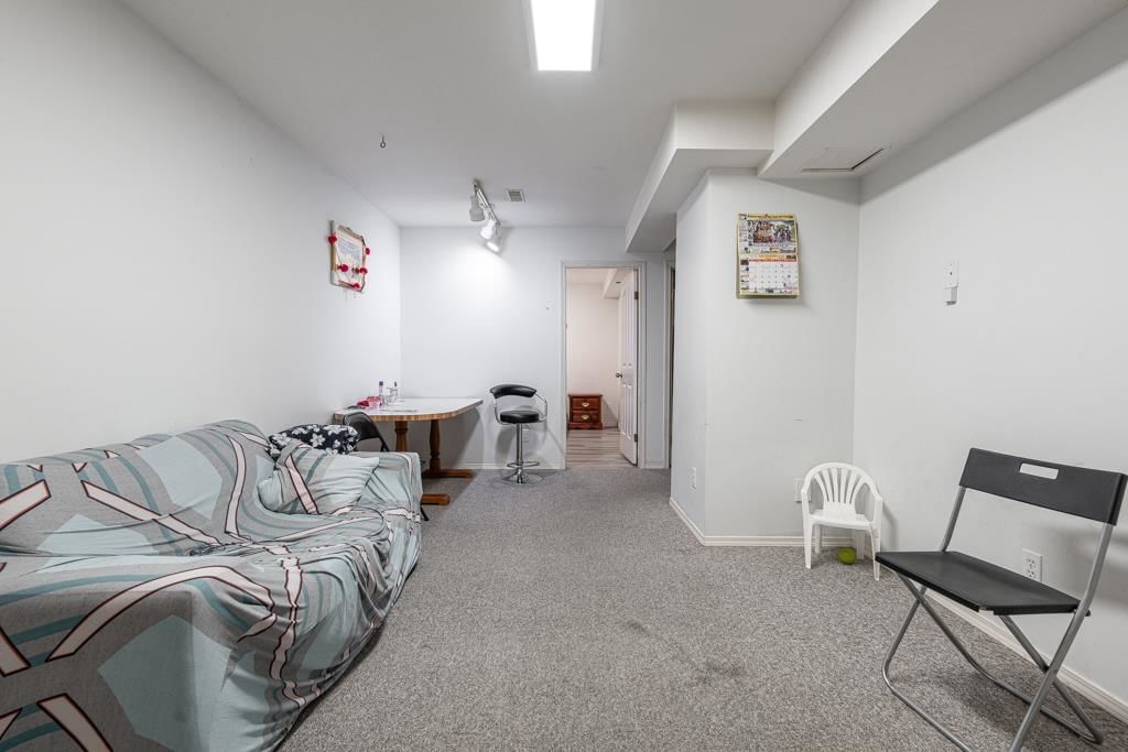 Listing Image 30