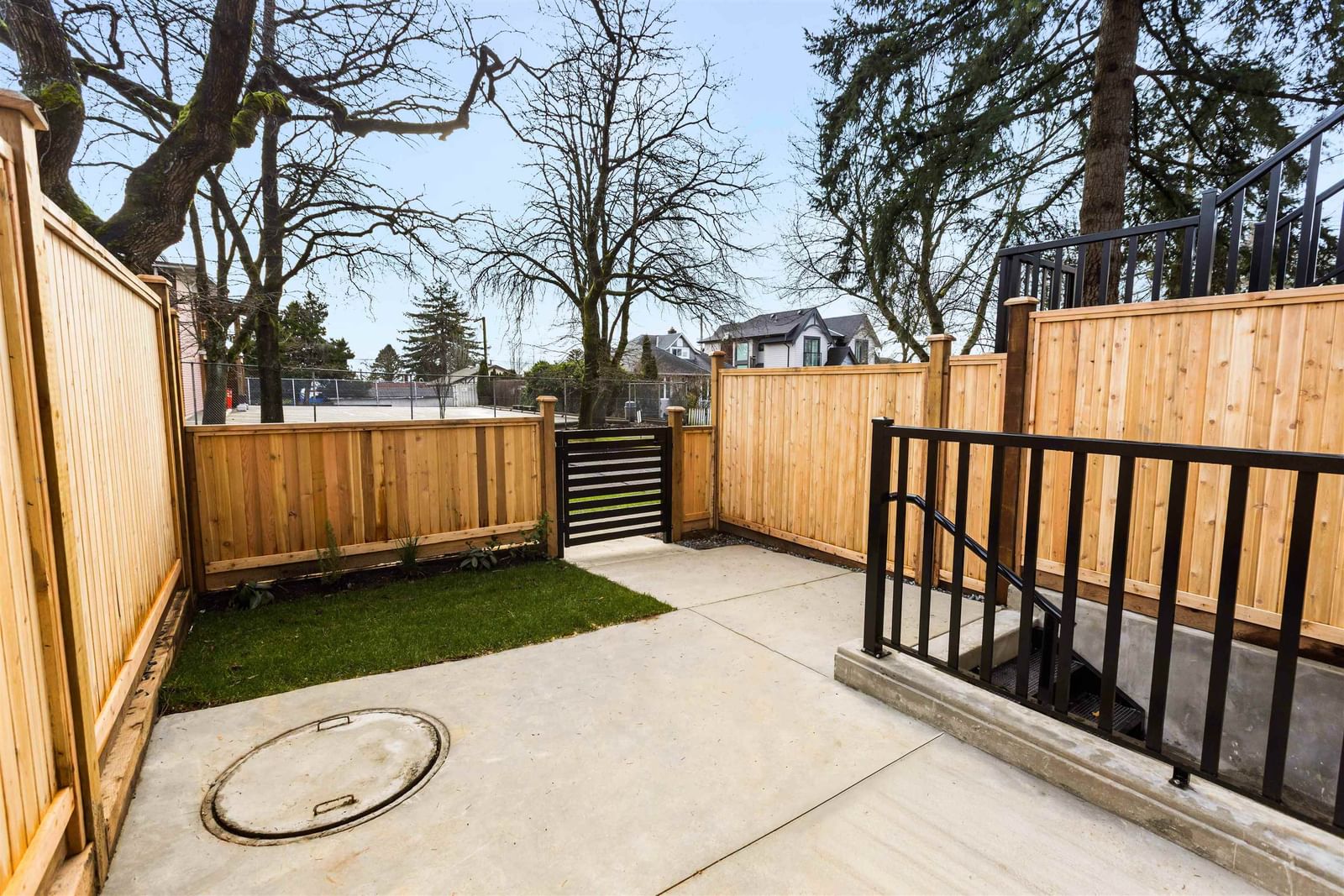 Listing Image 13