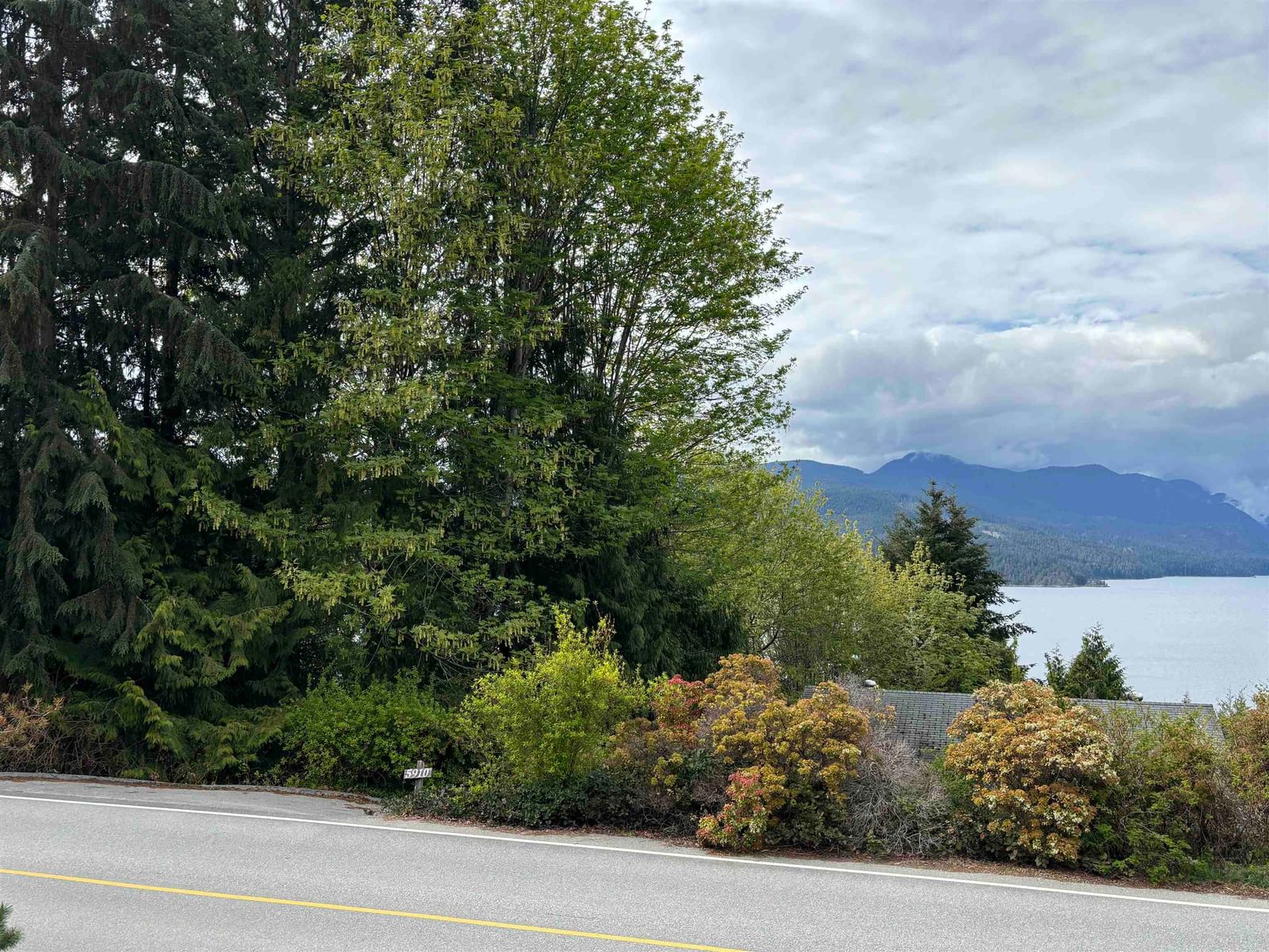 Listing Image 17
