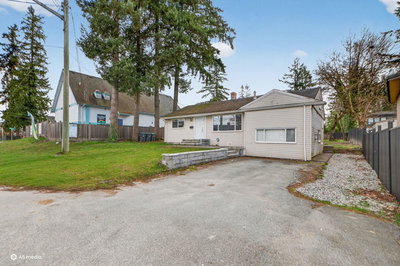 14032 Grosvenor Road | Surrey | Image