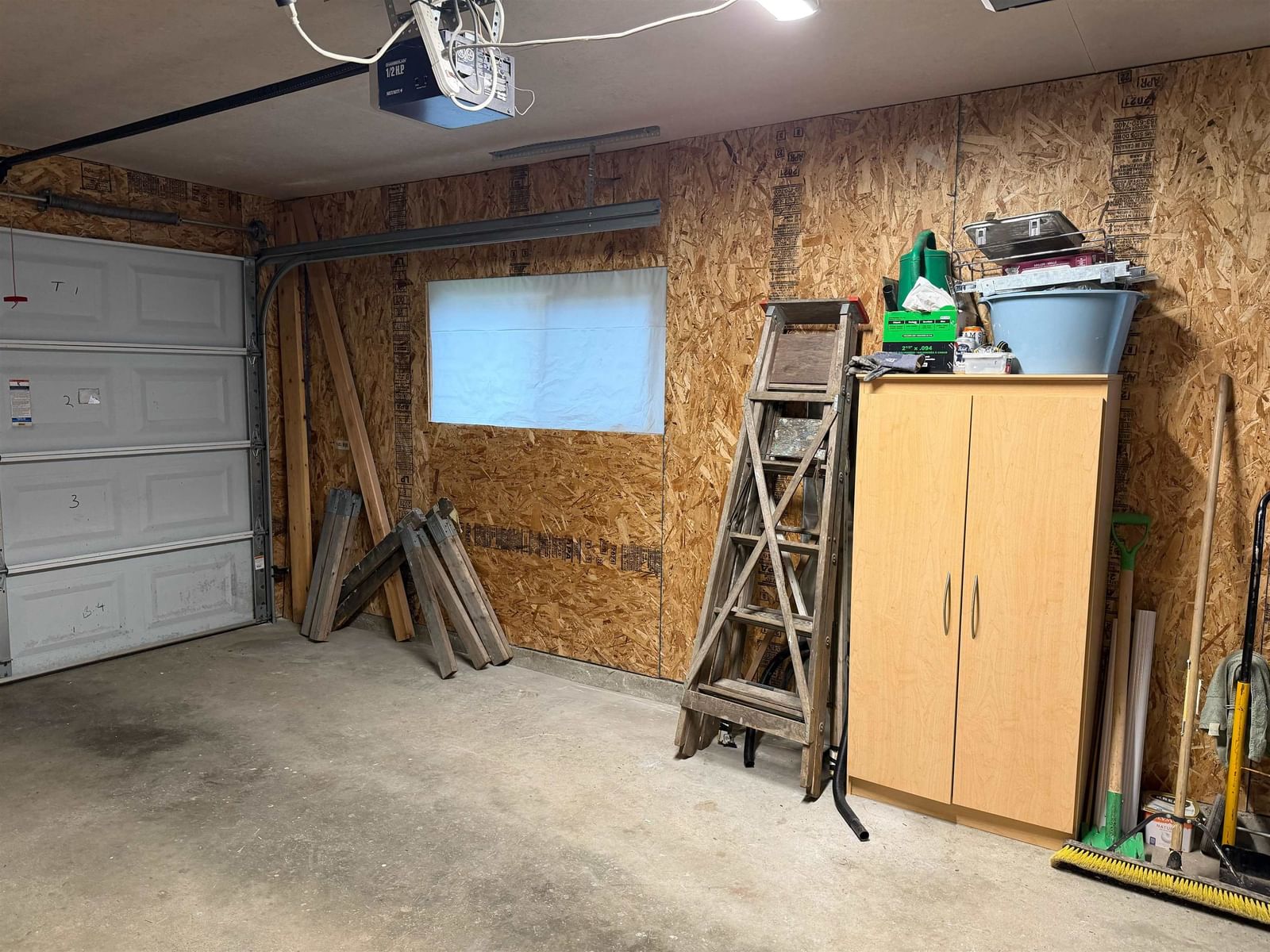 Listing Image 16