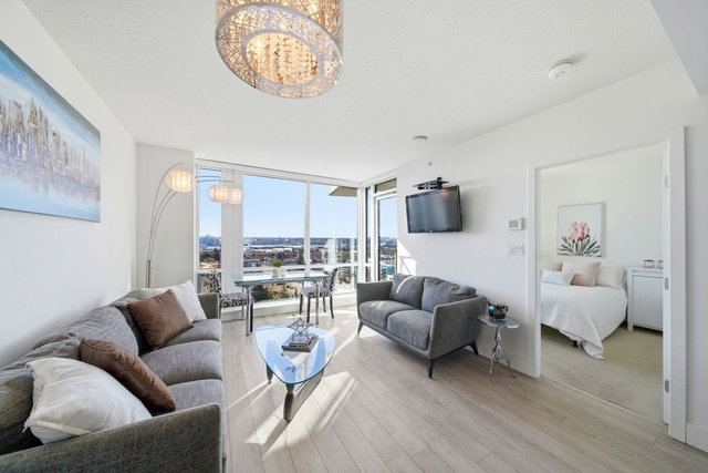 1606 - 1550 Fern Street