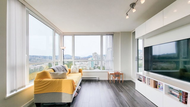 2204 - 3096 Windsor Gate