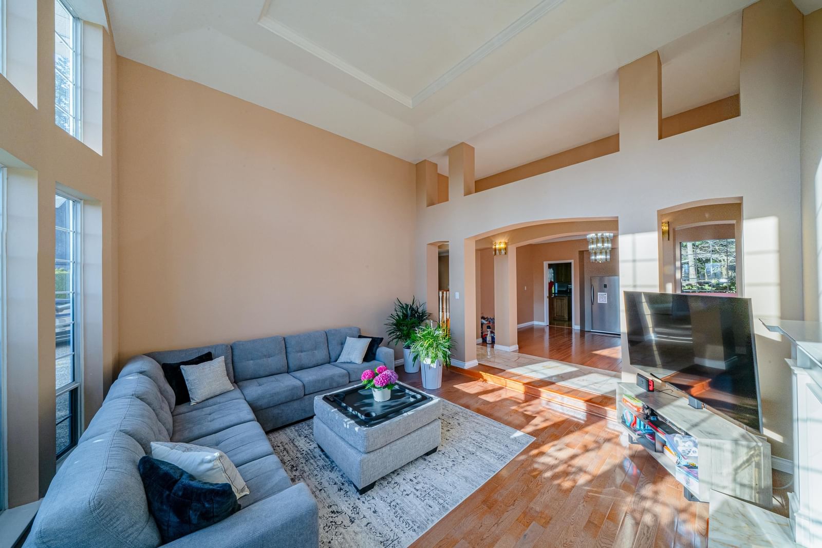 Listing Image 10