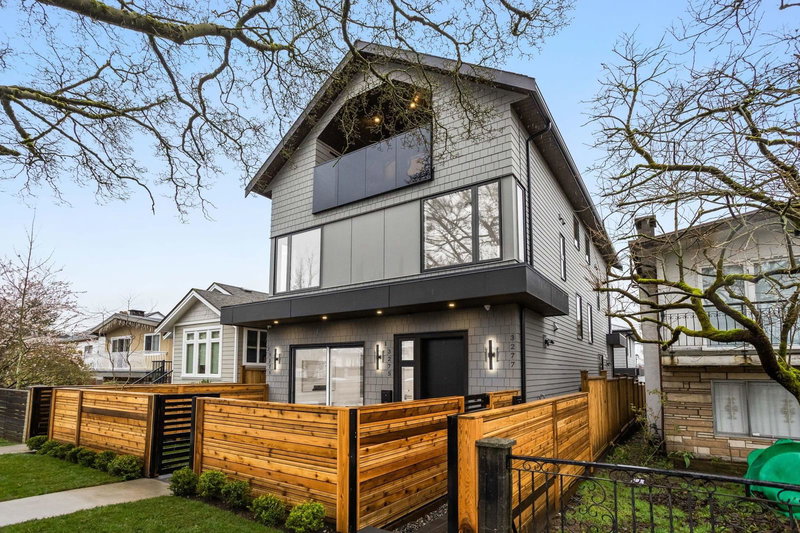 1 - 3275 Graveley Street, Vancouver, V5K 3K8 | Image 2
