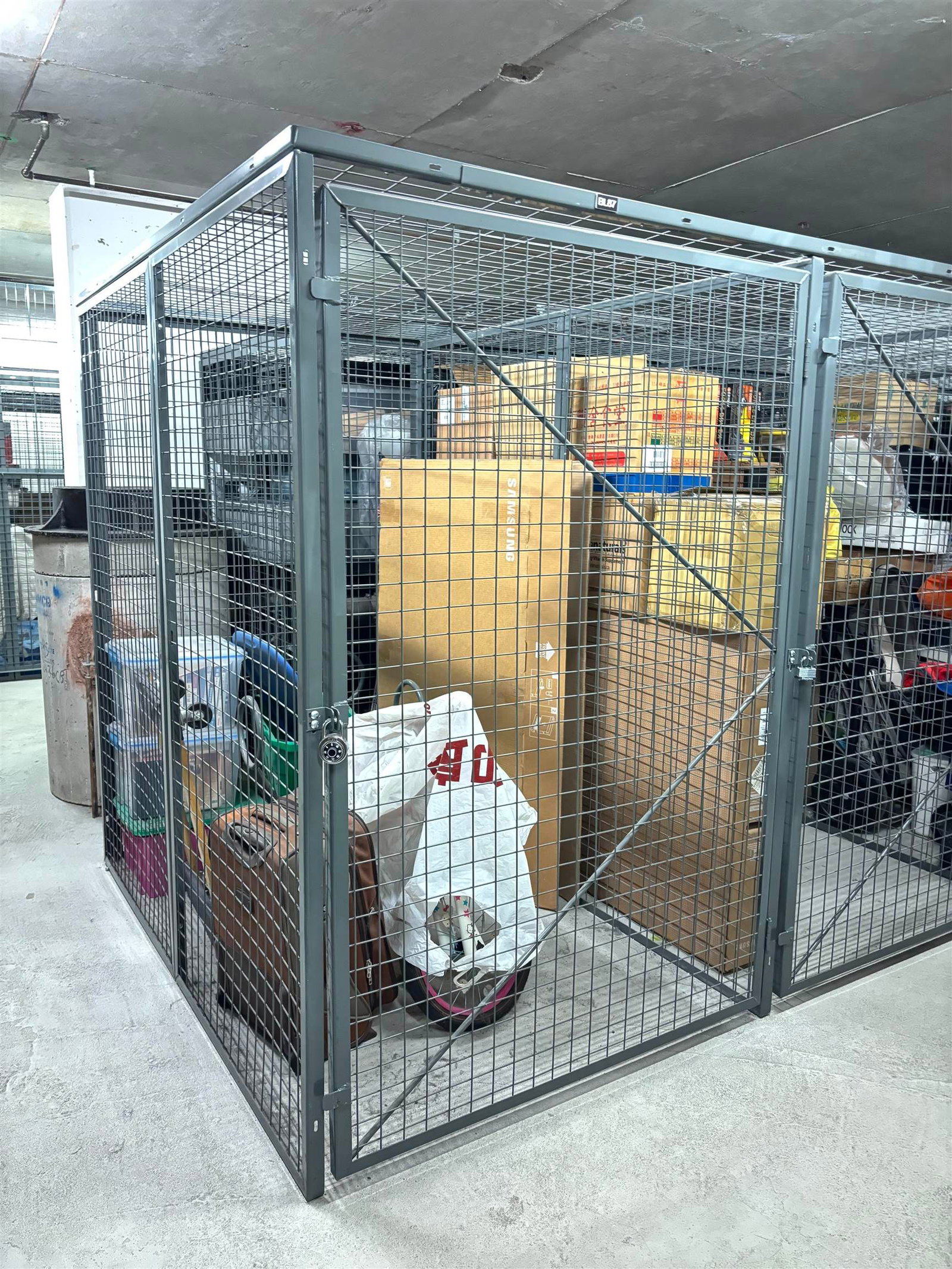 Listing Image 12