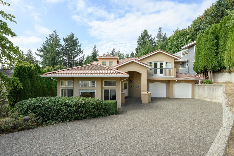 2757 Chelsea Court, West Vancouver, V7S 3E9 | Image 2