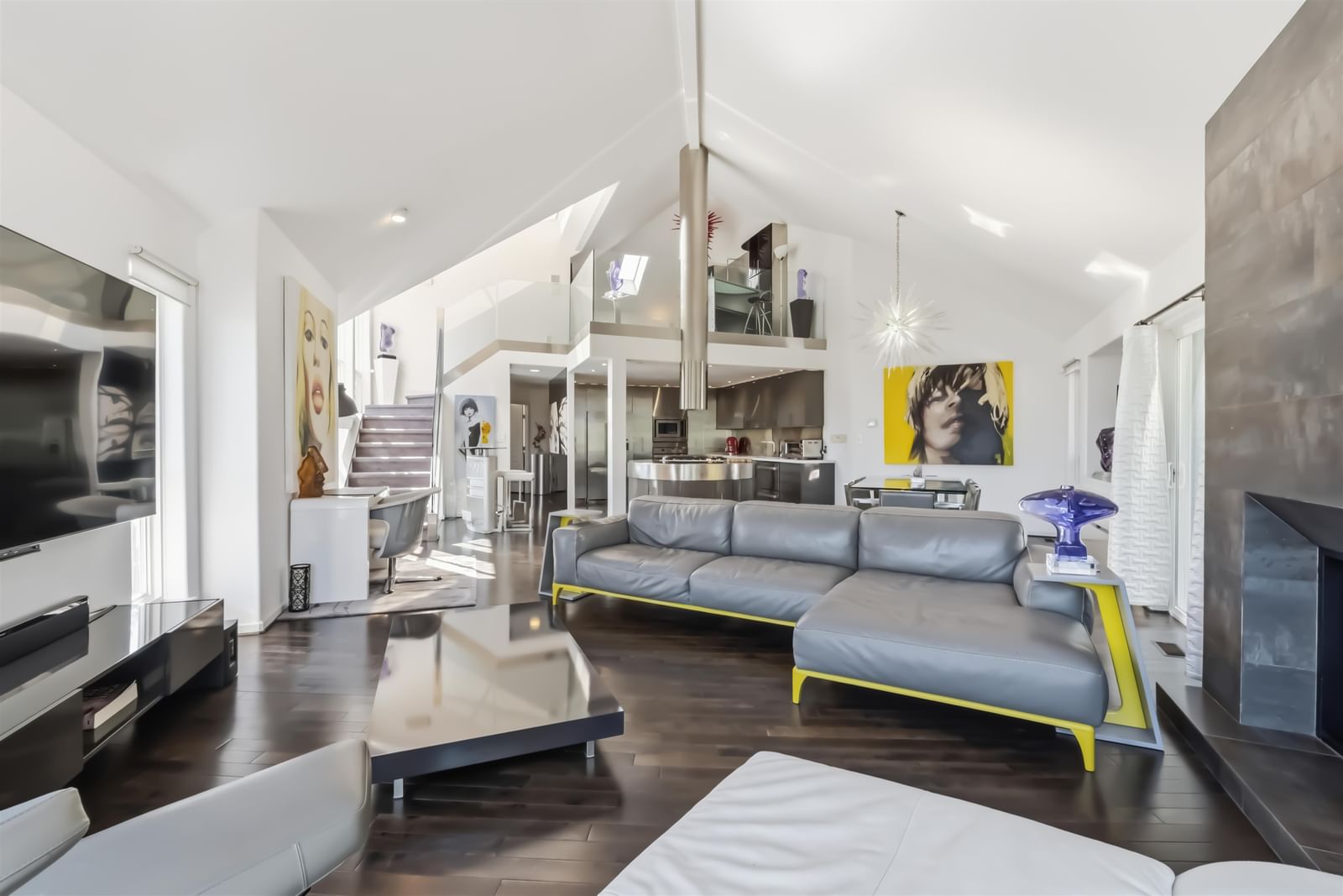 Listing Image 9