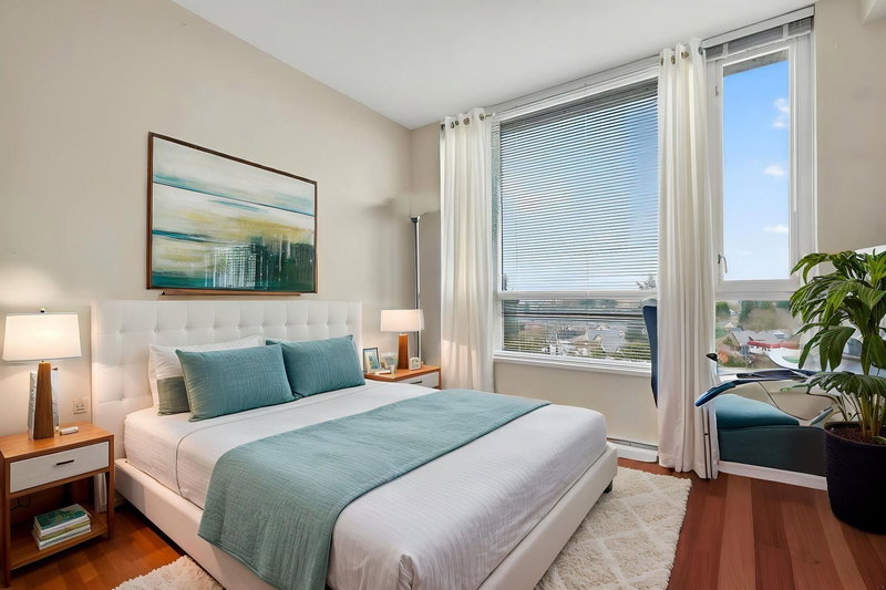 609 - 4028 Knight Street, Vancouver, V5N 3M2 | Image 2