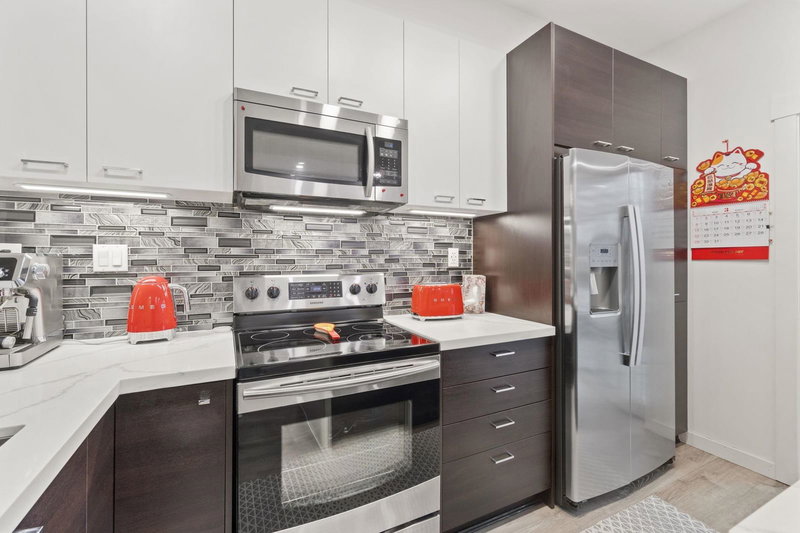 72 - 3010 Riverbend Drive, Coquitlam, V3C 0B8 | Image 2