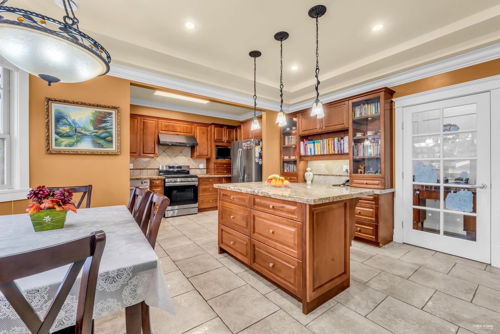 Listing Image 12
