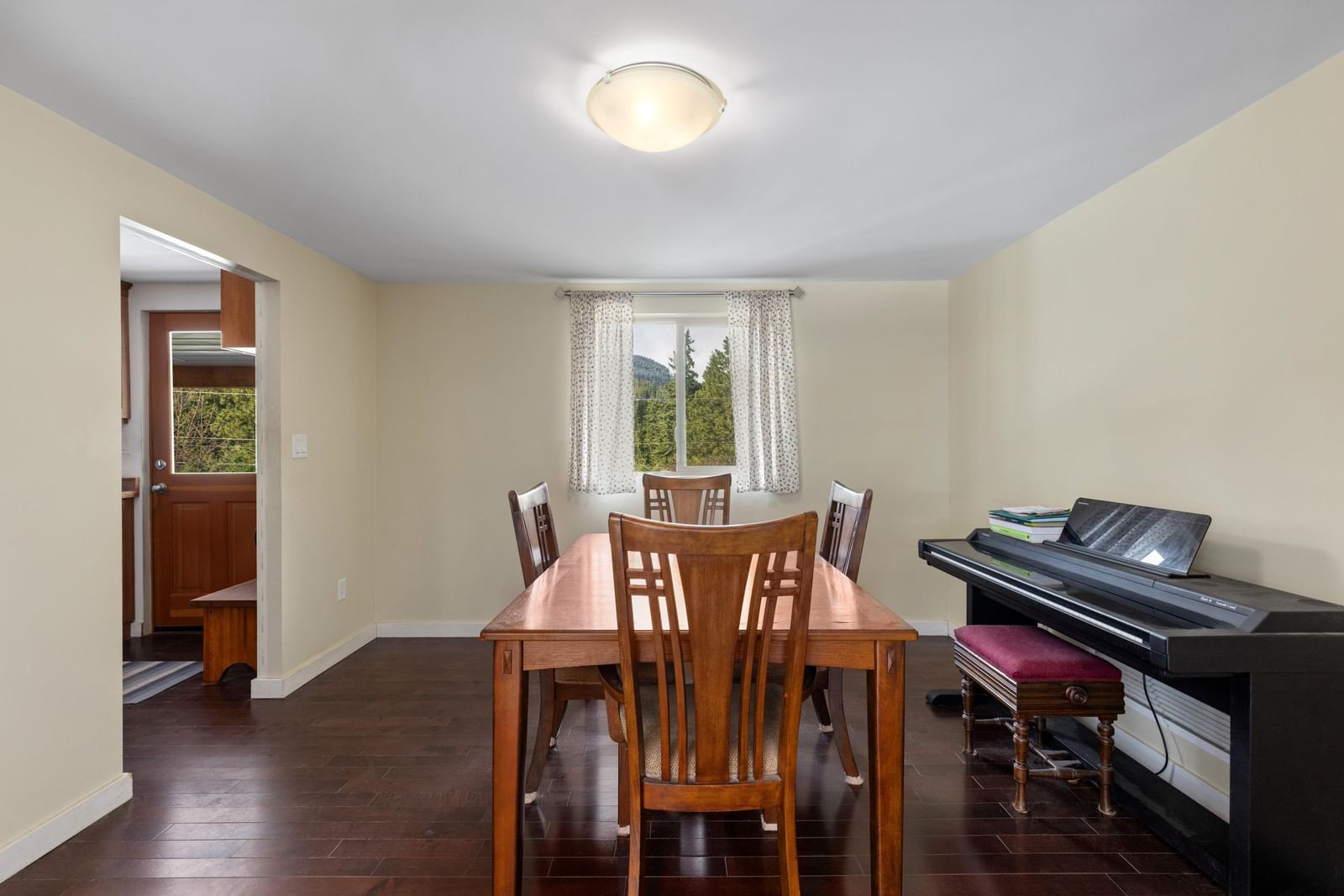 Listing Image 14