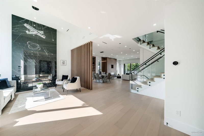 817 Cornell Avenue, Coquitlam, V3J 2Z3 | Image 2