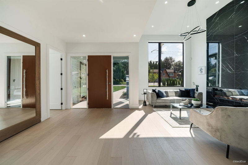 817 Cornell Avenue, Coquitlam, V3J 2Z3 | Image 3