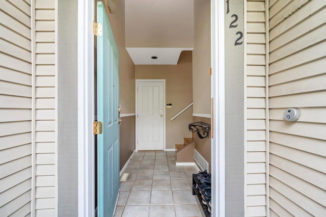 122 - 3880 Westminster Highway