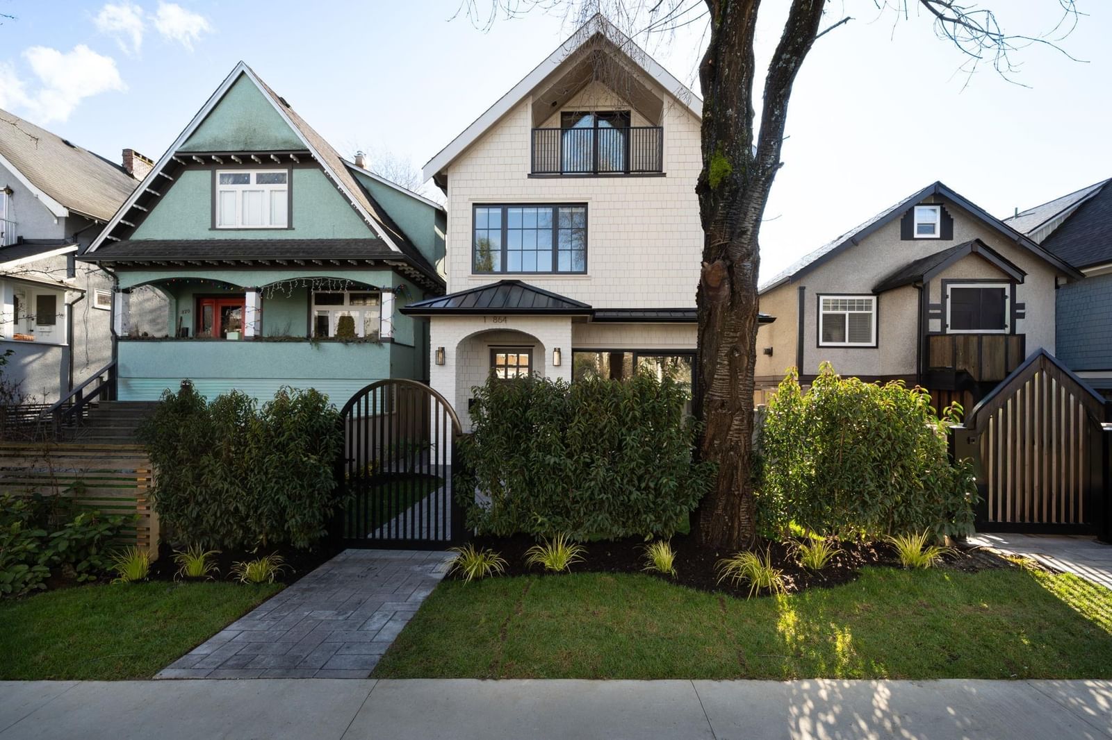 Listing Image 11