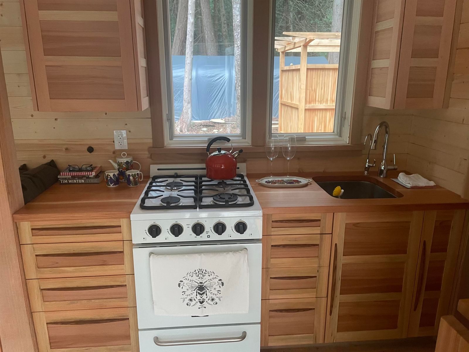 Listing Image 10