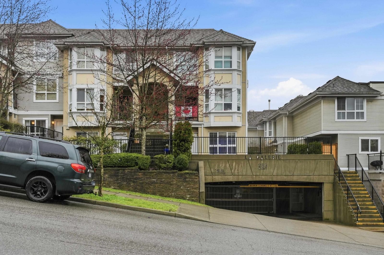 Listing Image 19
