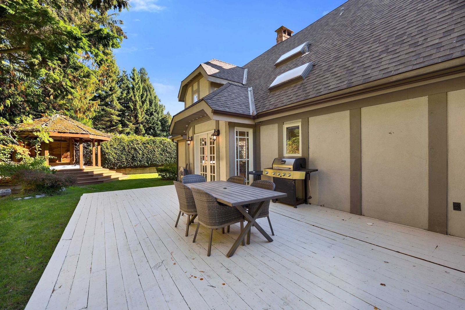 Listing Image 15