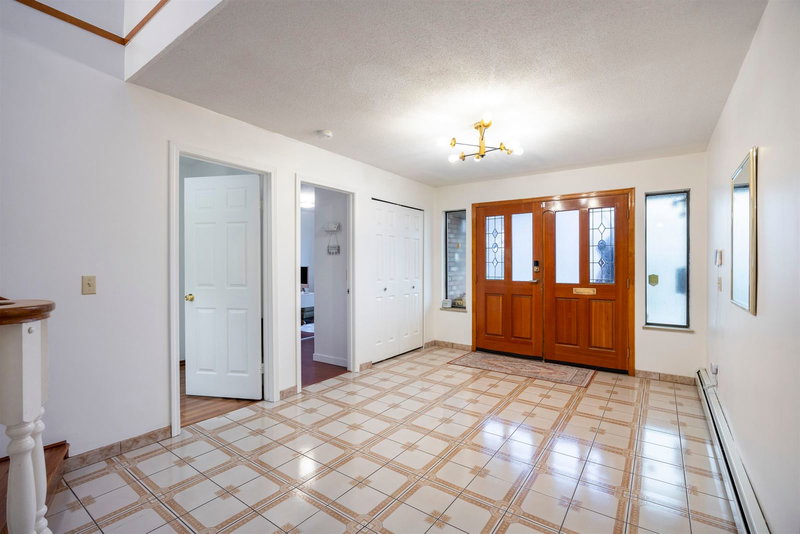 6126 Dickens Street, Burnaby, V5H 1W7 | Image 2