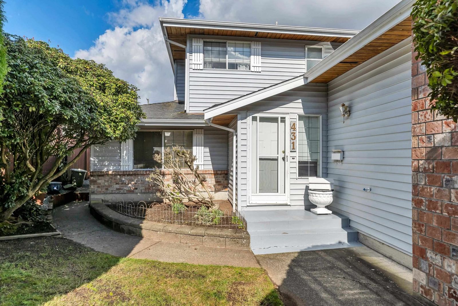 Listing Image 8