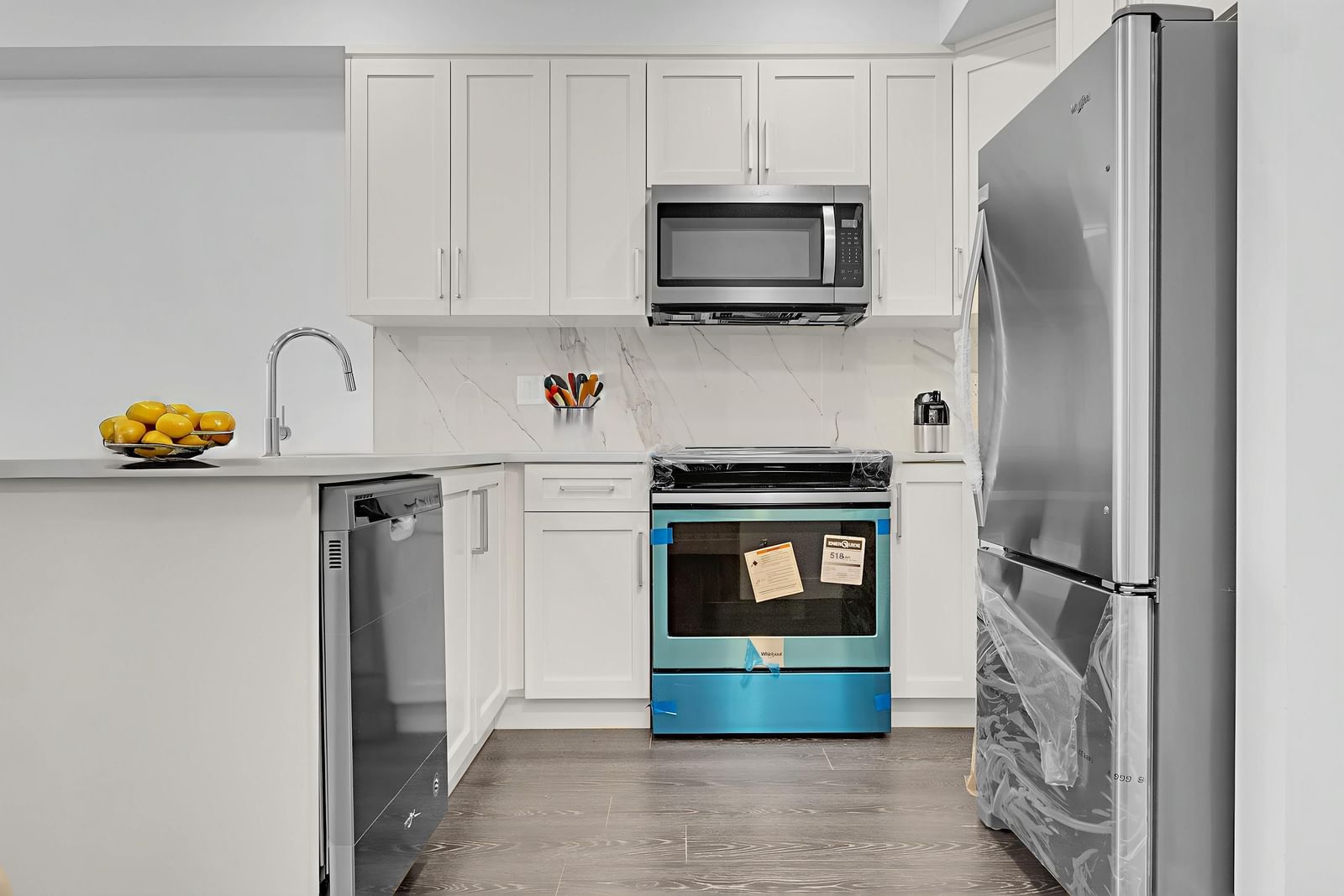 Listing Image 5