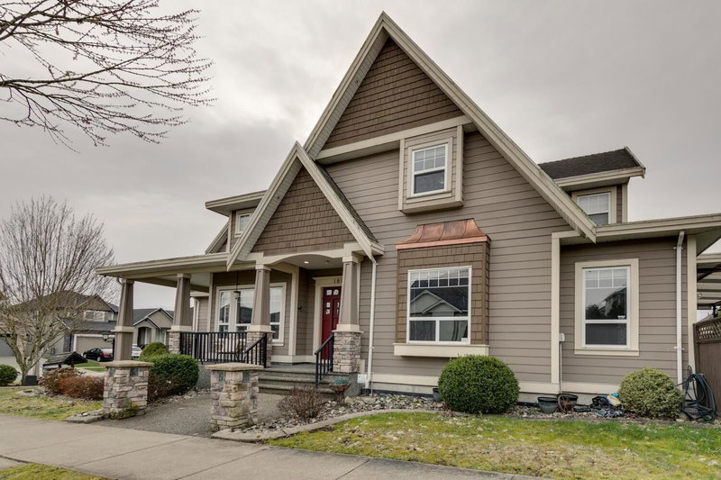 18938 54a Avenue, Surrey, V3S 6R4 | Image 2