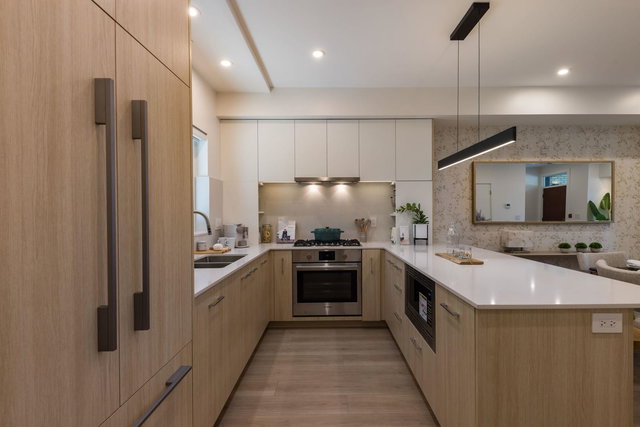 102 - 342 Mountain Highway