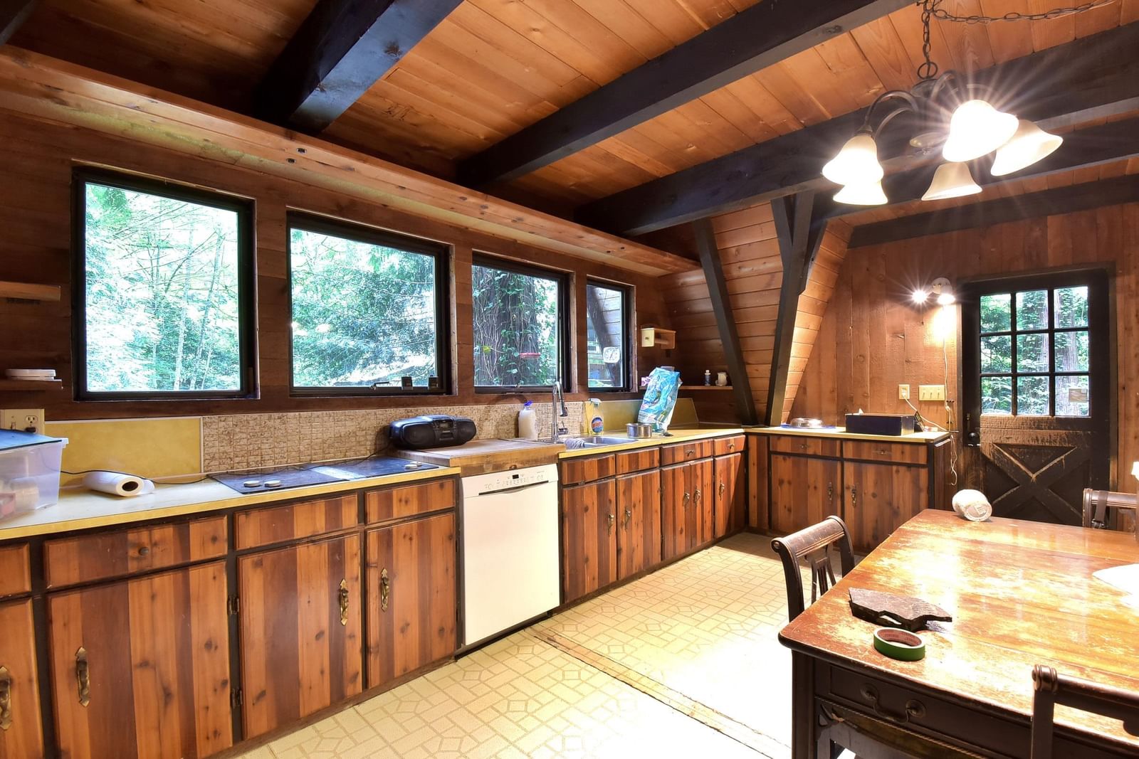 Listing Image 9
