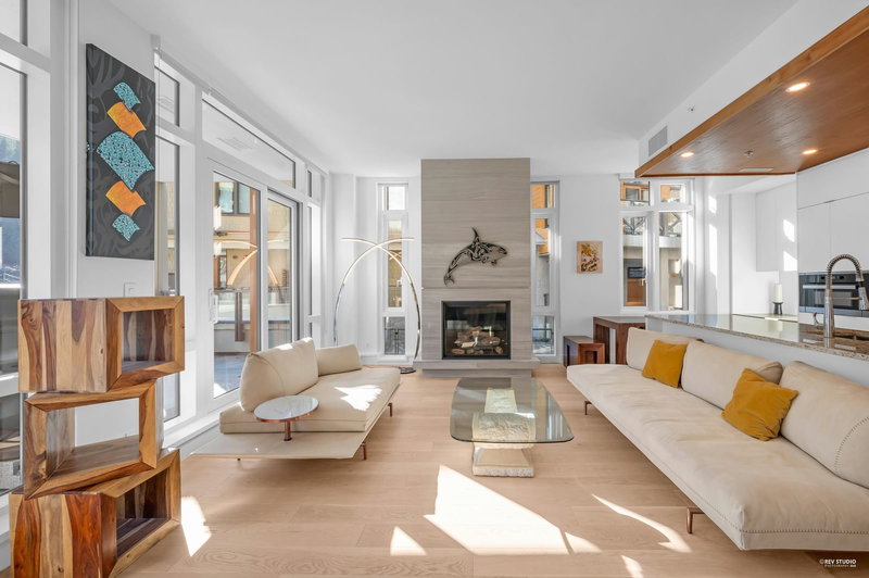 203 - 6697 Nelson Avenue, West Vancouver, V7W 2B2 | Image 2