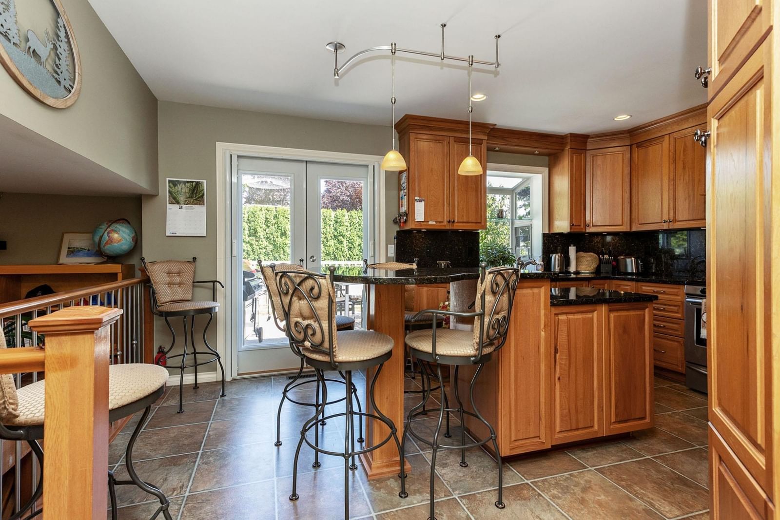 Listing Image 11