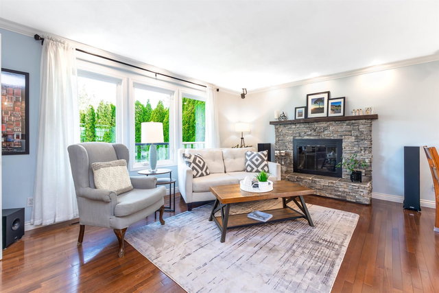 20290 Grade Crescent