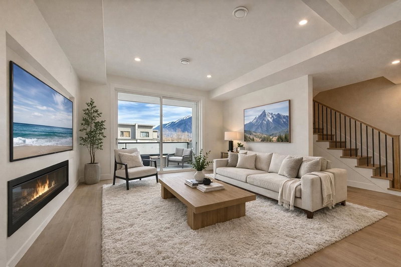 1006 Phare Crescent