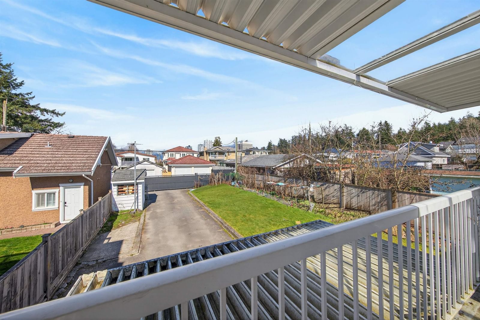 Listing Image 10